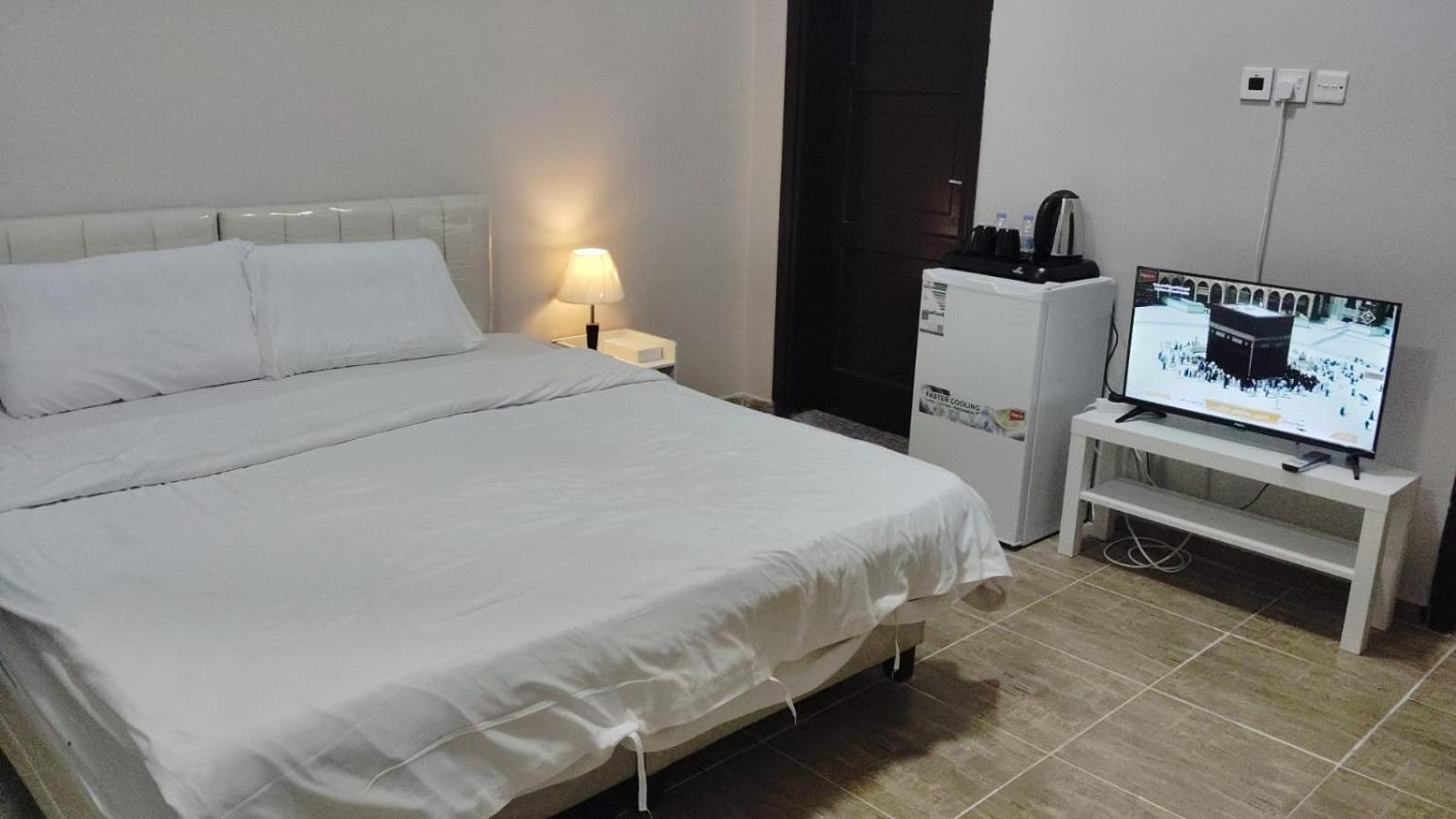 شقق الفتح الخاصة Al-Fateh Private Apartments マディーナ エクステリア 写真
